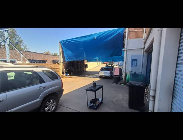 900M² WAREHOUSE TO LET IN NELSPRUIT CENTRAL
